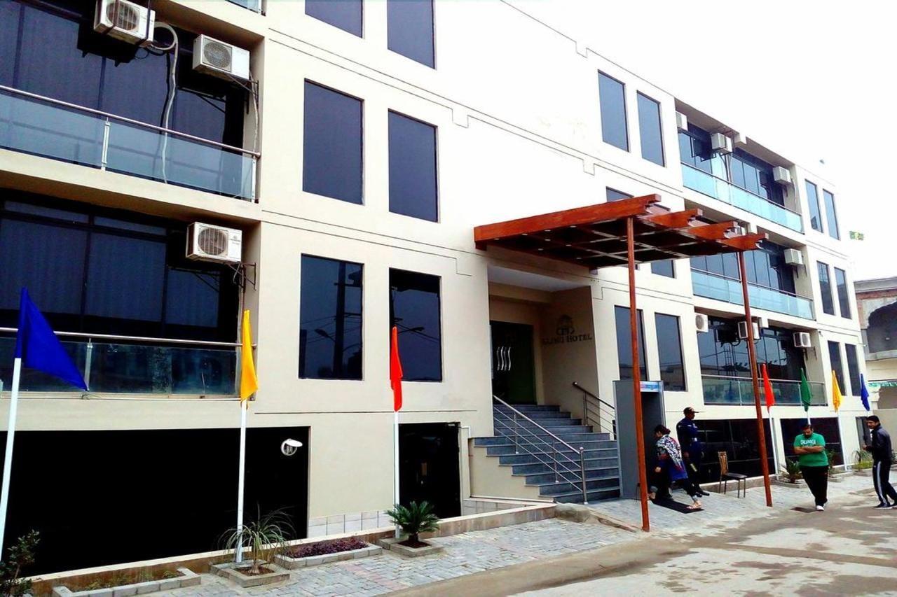 Bling Hotel International Multan Bagian luar foto