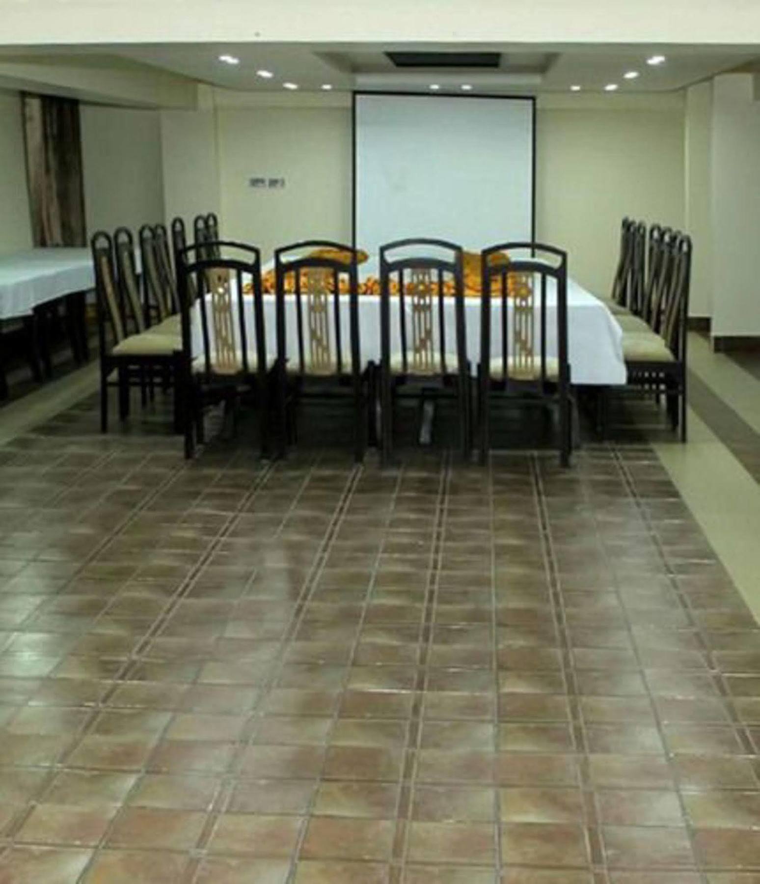 Bling Hotel International Multan Bagian luar foto